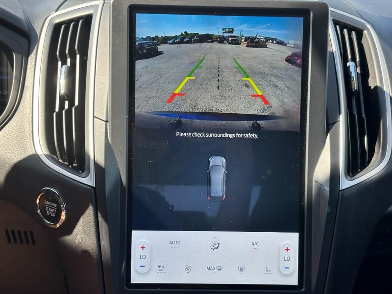 Ford Edge Vehicle Image 23
