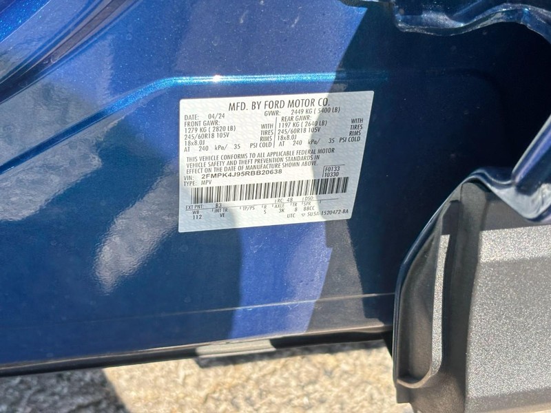 Ford Edge Vehicle Image 25