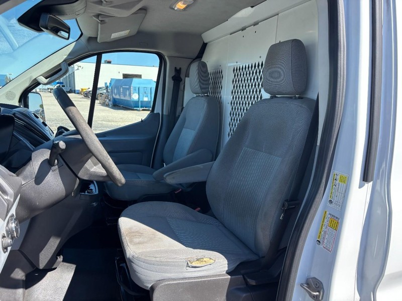 Ford Transit Van Vehicle Full-screen Gallery Image 15