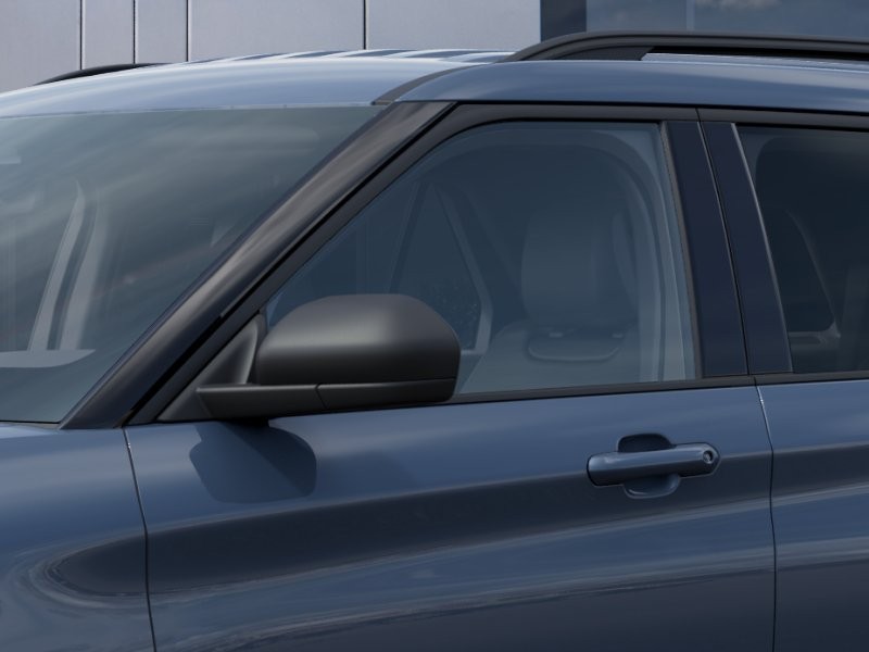 Ford Explorer Vehicle Full-screen Gallery Image 22