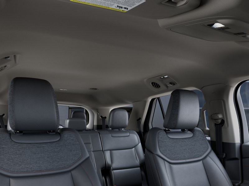 Ford Explorer Vehicle Full-screen Gallery Image 24