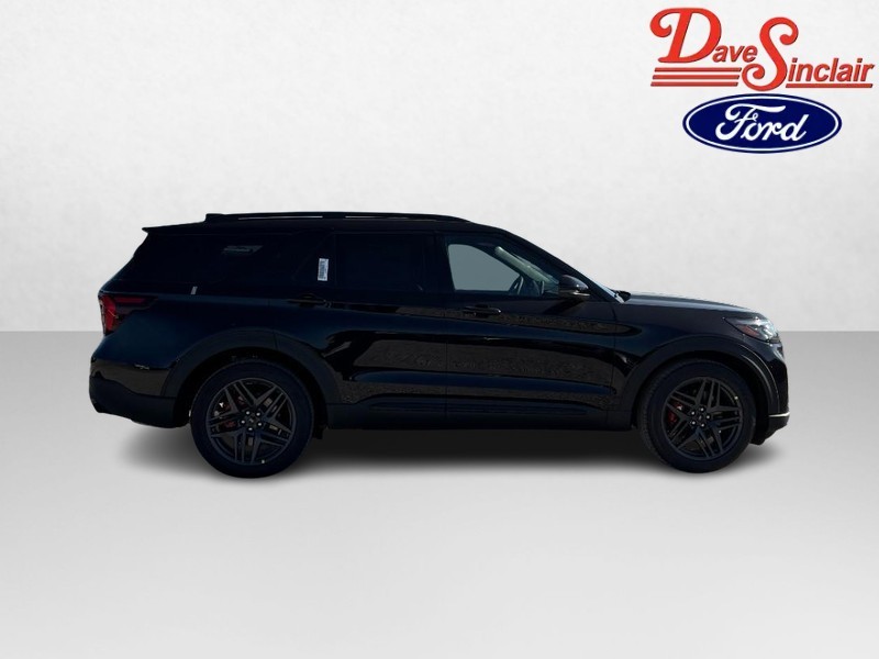 Ford Explorer Vehicle Image 05