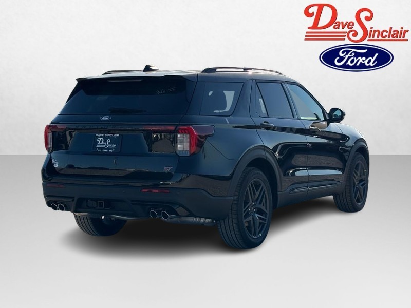 Ford Explorer Vehicle Image 07