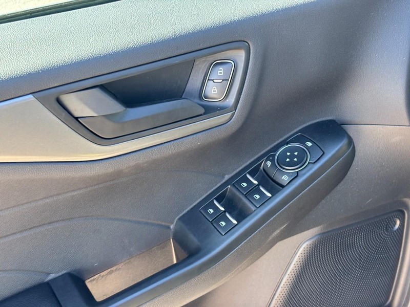 Ford Escape Vehicle Image 18