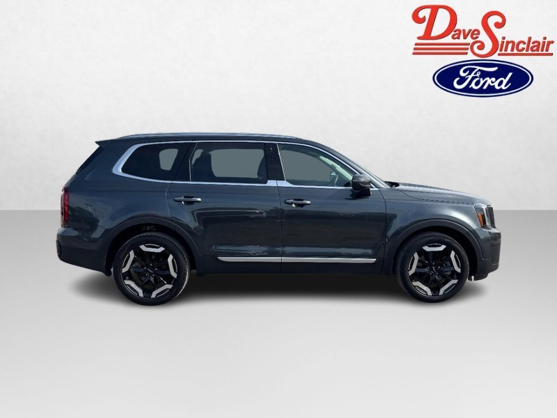 Kia Telluride Vehicle Full-screen Gallery Image 05