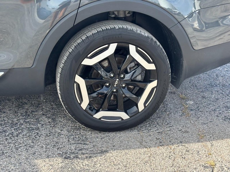 Kia Telluride Vehicle Full-screen Gallery Image 11