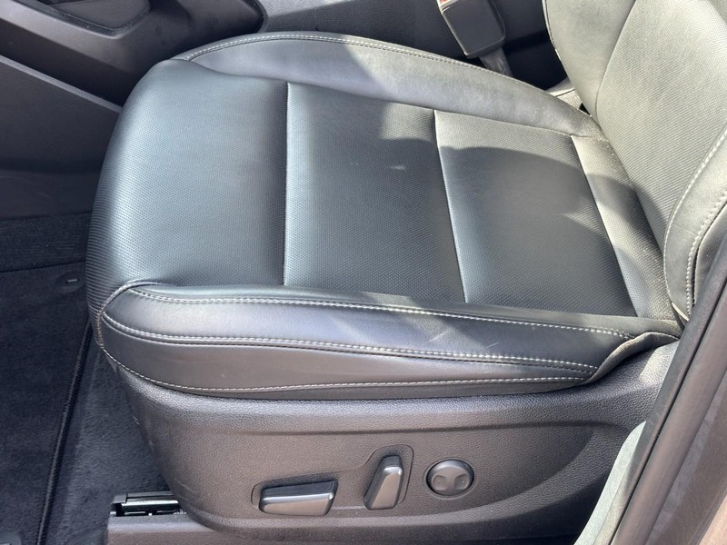 Kia Telluride Vehicle Full-screen Gallery Image 19