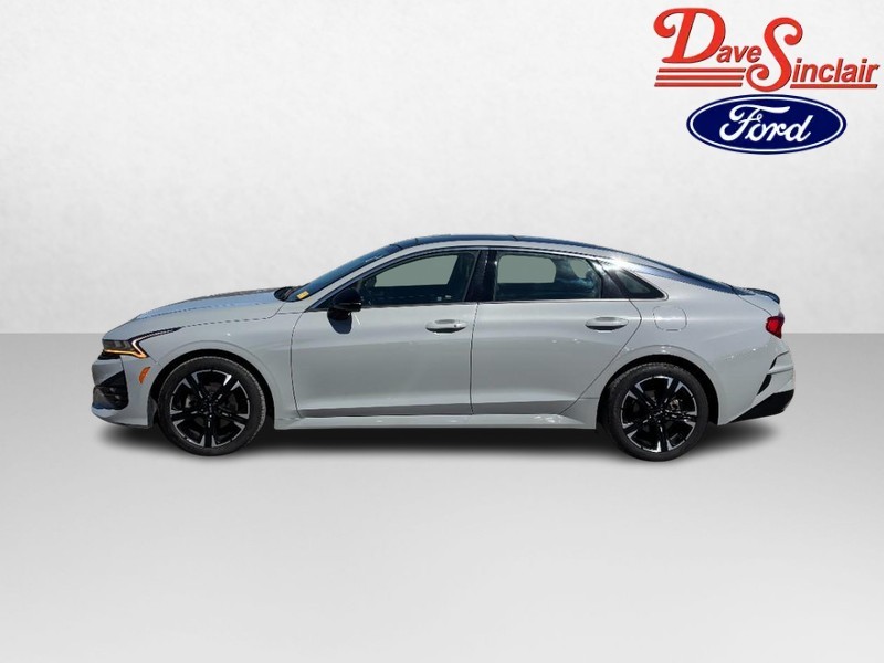 Kia K5 Vehicle Full-screen Gallery Image 10