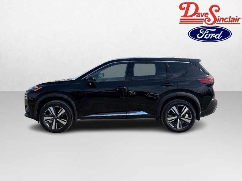 Nissan Rogue Vehicle Full-screen Gallery Image 10