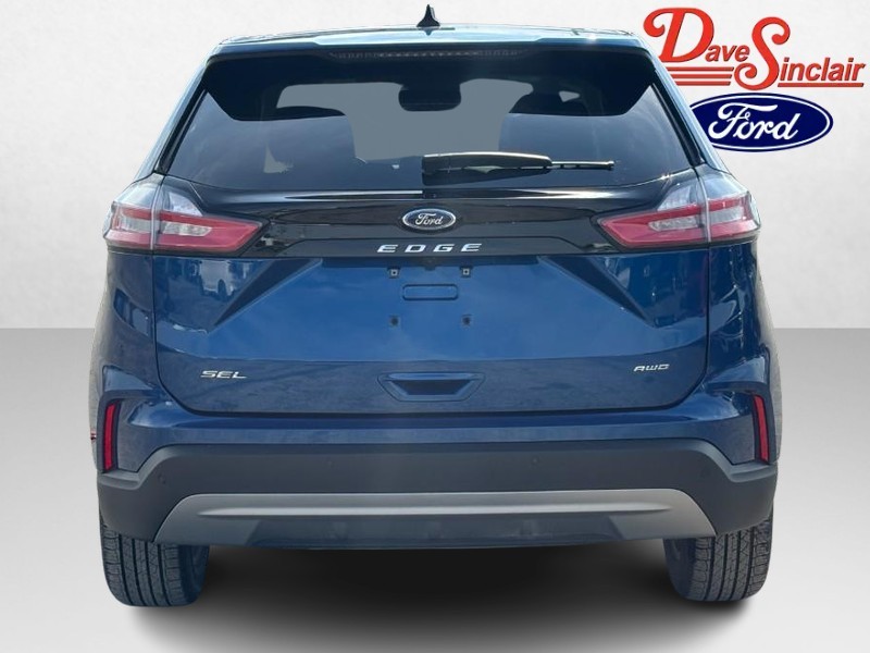 Ford Edge Vehicle Full-screen Gallery Image 08