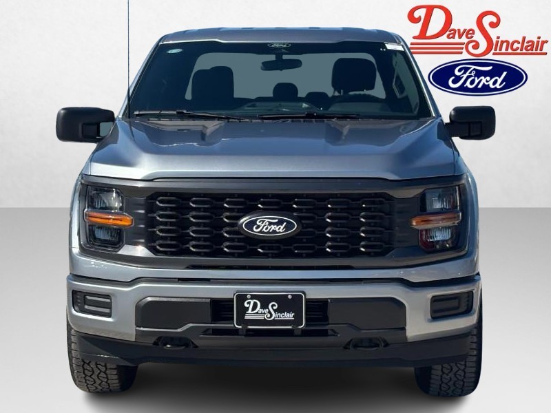 Ford F-150 Vehicle Full-screen Gallery Image 02