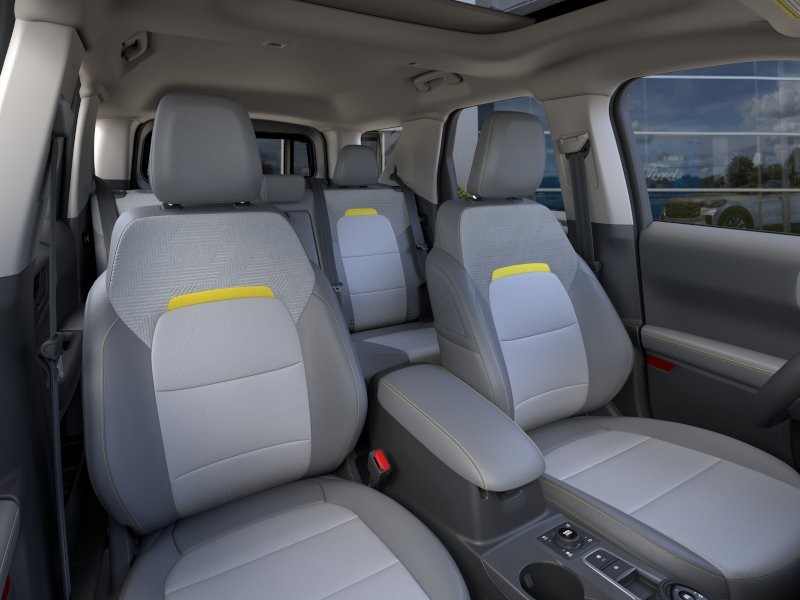 Ford Bronco Sport Vehicle Full-screen Gallery Image 12