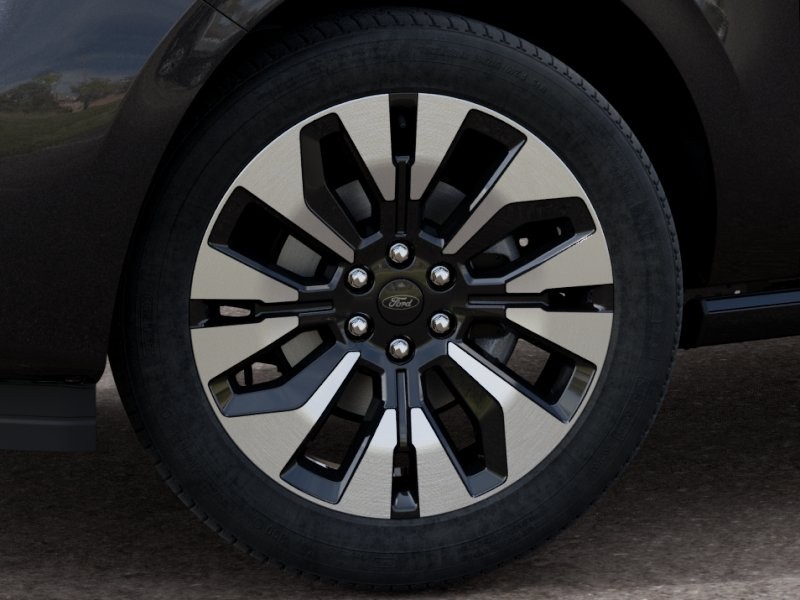 Ford Expedition Max Vehicle Full-screen Gallery Image 21