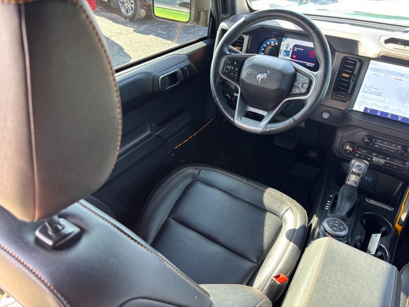 Ford Bronco Vehicle Image 14