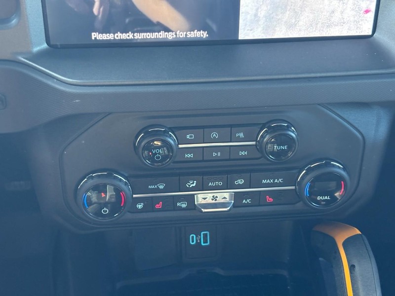 Ford Bronco Vehicle Image 24