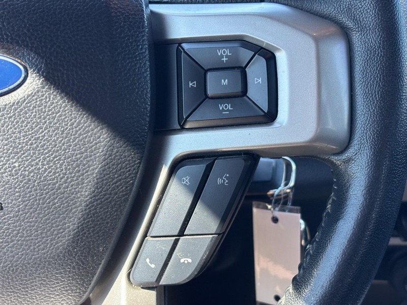Ford Super Duty F-350 SRW Vehicle Image 20