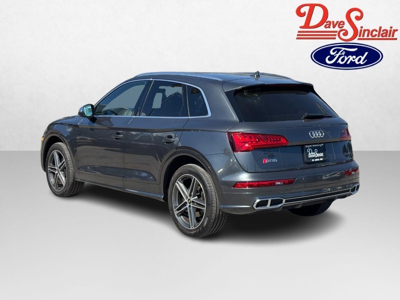 Audi SQ5 Vehicle Full-screen Gallery Image 09