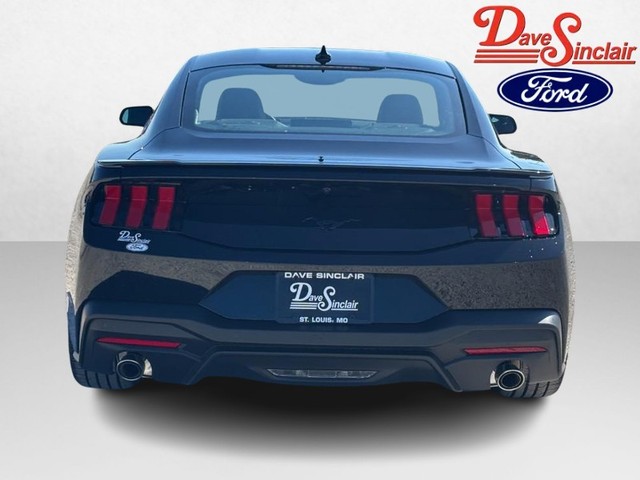 2026 Ford Mustang EcoBoost thumbnail image 06