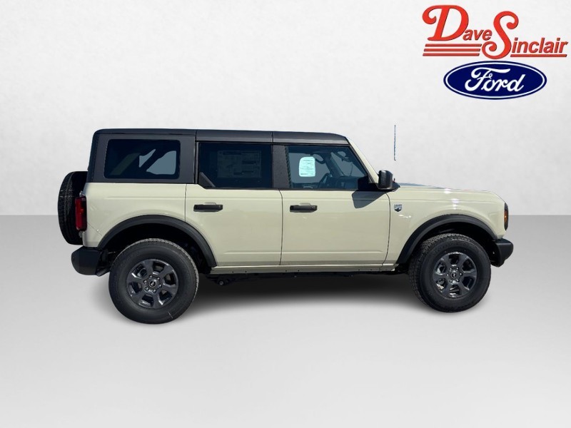 Ford Bronco Vehicle Image 05