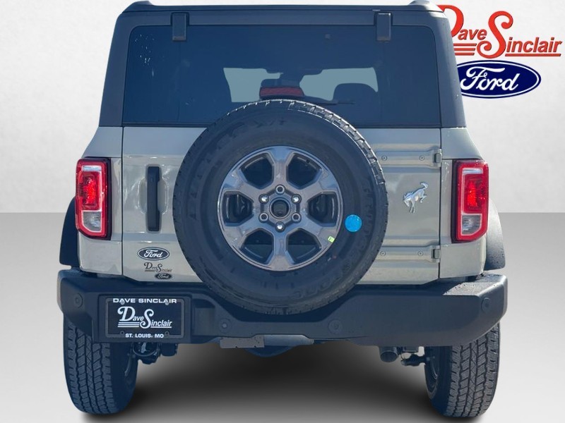 Ford Bronco Vehicle Image 08