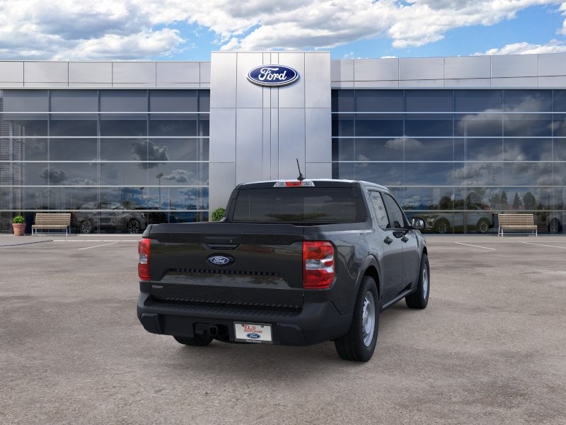 Ford Maverick Vehicle Image 10