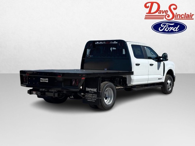 2027 Ford Super Duty F-350 DRW XL thumbnail image 05