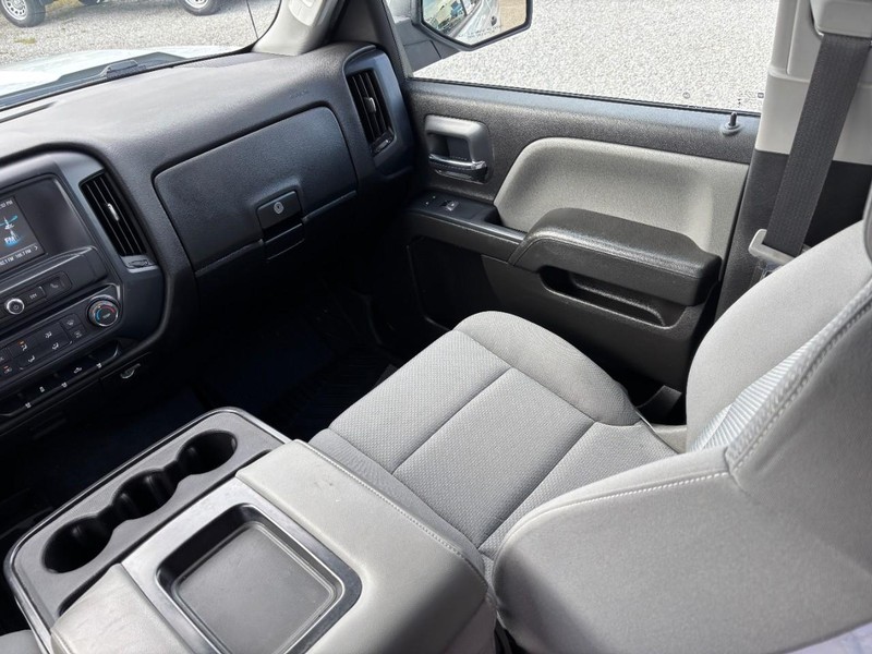 Chevrolet Silverado 1500 LD Vehicle Image 15