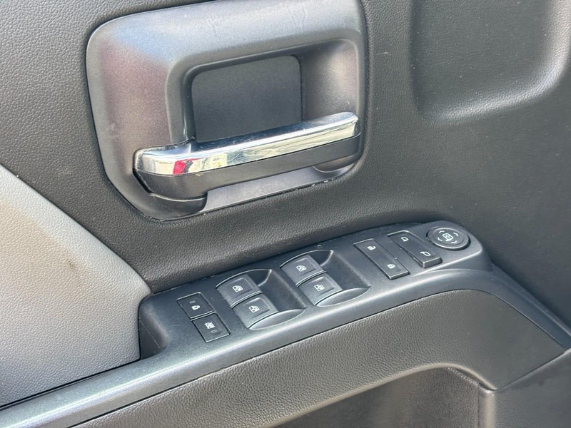 Chevrolet Silverado 1500 LD Vehicle Image 17