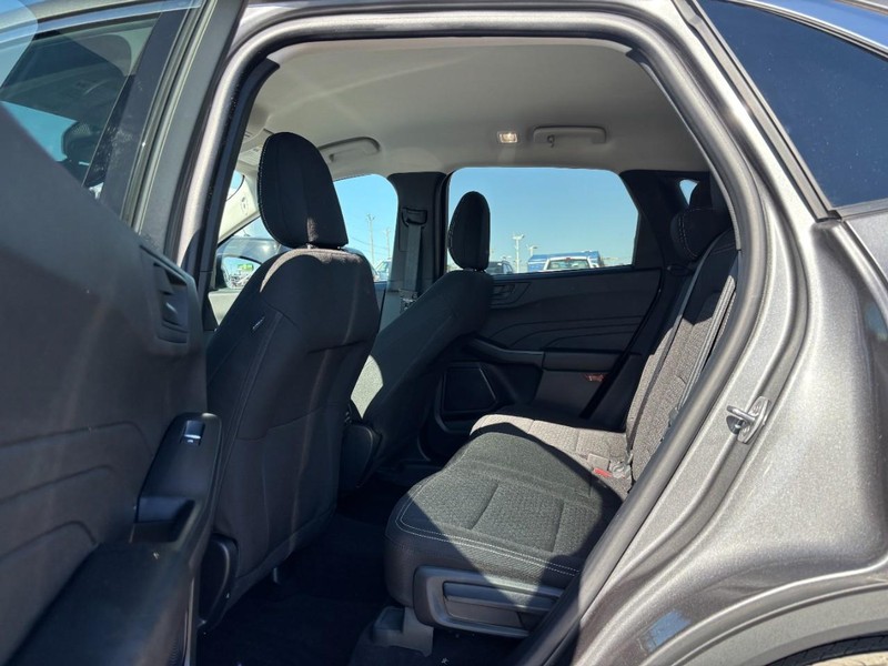 Ford Escape Vehicle Image 13