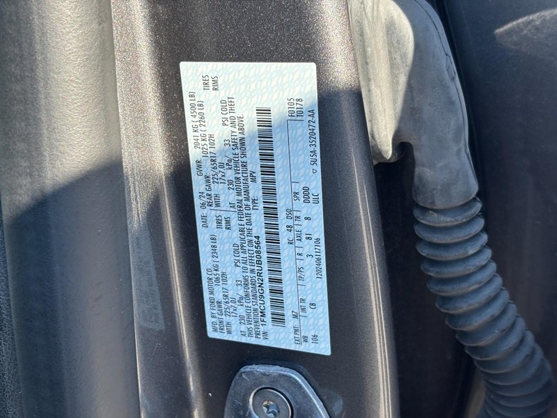 Ford Escape Vehicle Image 25