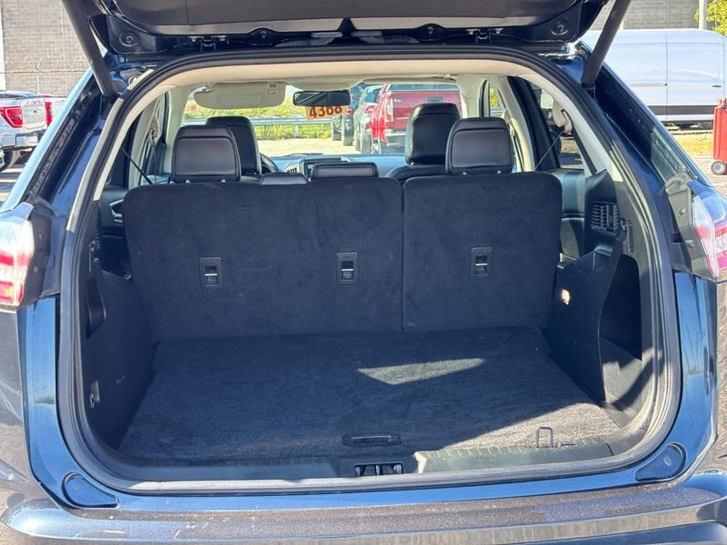 Ford Edge Vehicle Image 11