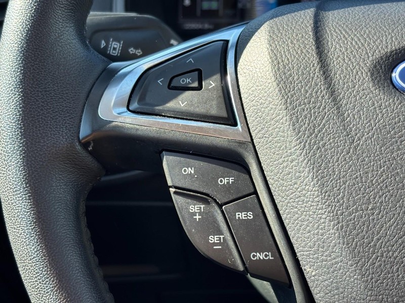 Ford Edge Vehicle Image 19