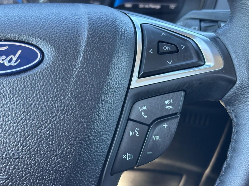 Ford Edge Vehicle Image 20