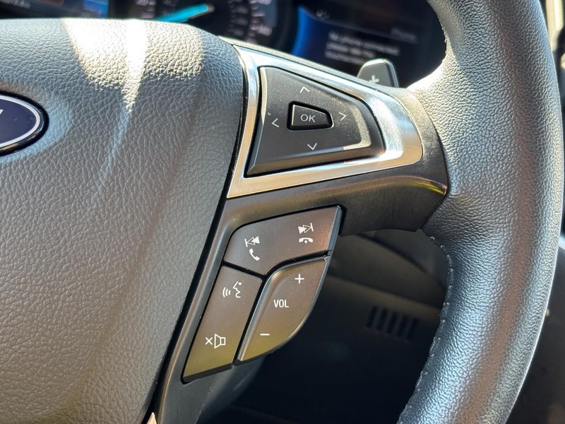 Ford Edge Vehicle Image 20