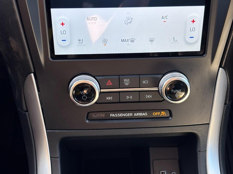 Ford Edge Vehicle Image 24