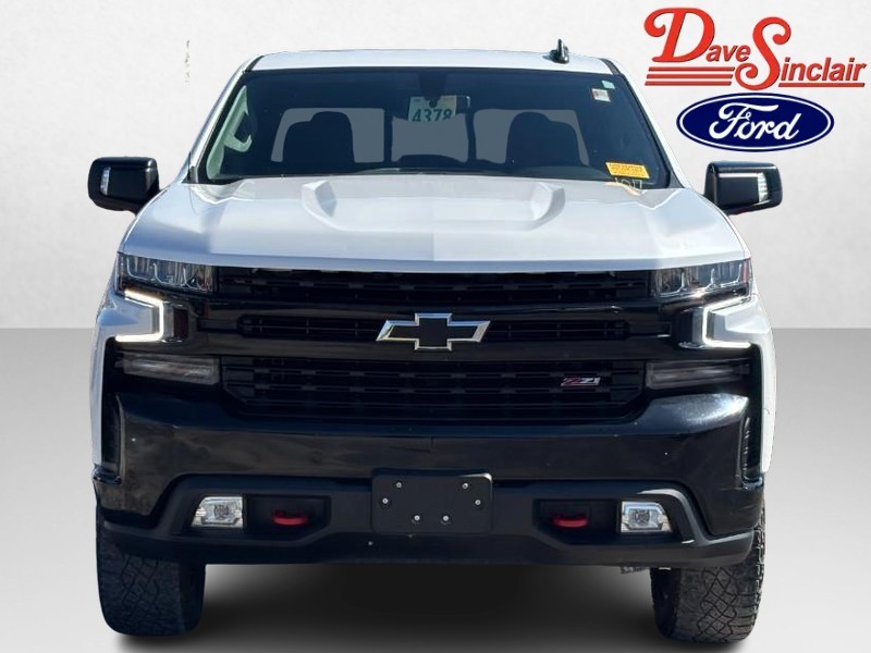 Chevrolet Silverado 1500 Vehicle Full-screen Gallery Image 02