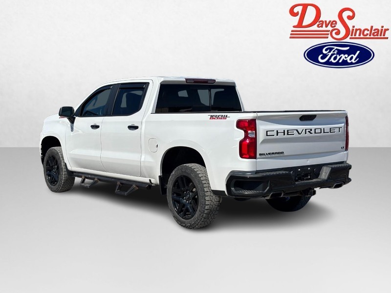 Chevrolet Silverado 1500 Vehicle Full-screen Gallery Image 09