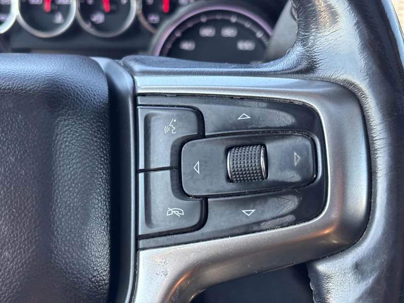 Chevrolet Silverado 1500 Vehicle Full-screen Gallery Image 20
