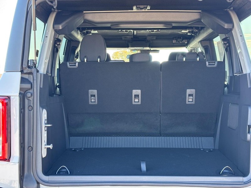 Ford Bronco Vehicle Image 11