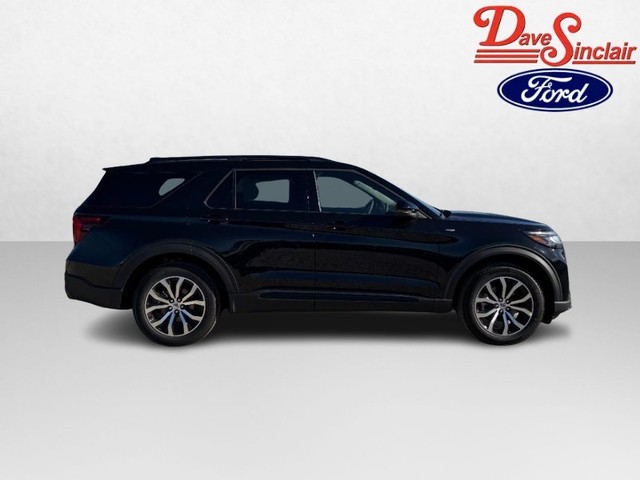2027 Ford Explorer ST-Line thumbnail image 04