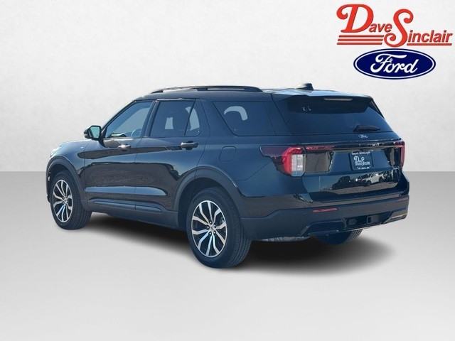 2027 Ford Explorer ST-Line thumbnail image 07