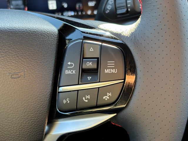 2027 Ford Explorer ST-Line thumbnail image 19