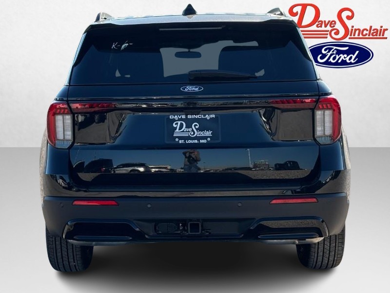 Ford Explorer Vehicle Image 08