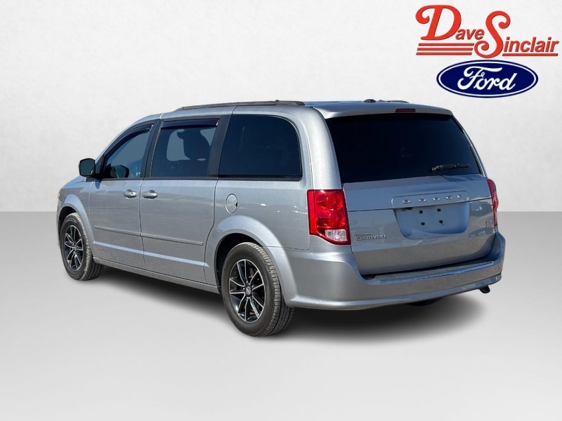 Dodge Grand Caravan Vehicle Full-screen Gallery Image 09