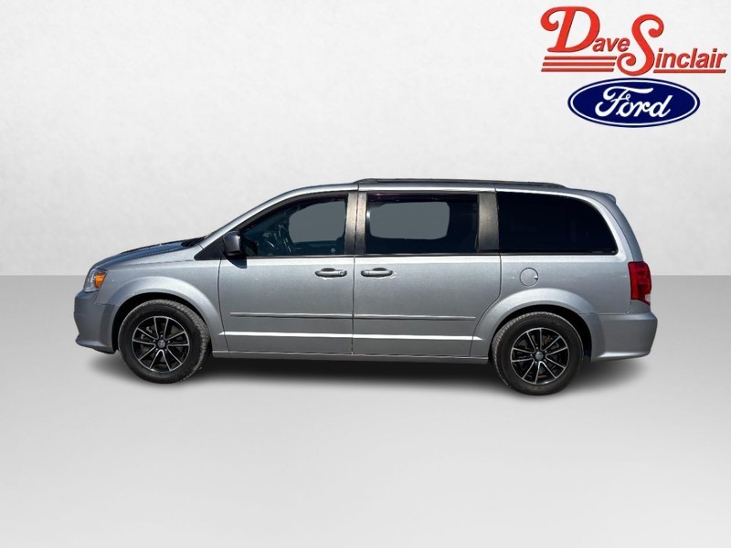 Dodge Grand Caravan Vehicle Full-screen Gallery Image 10