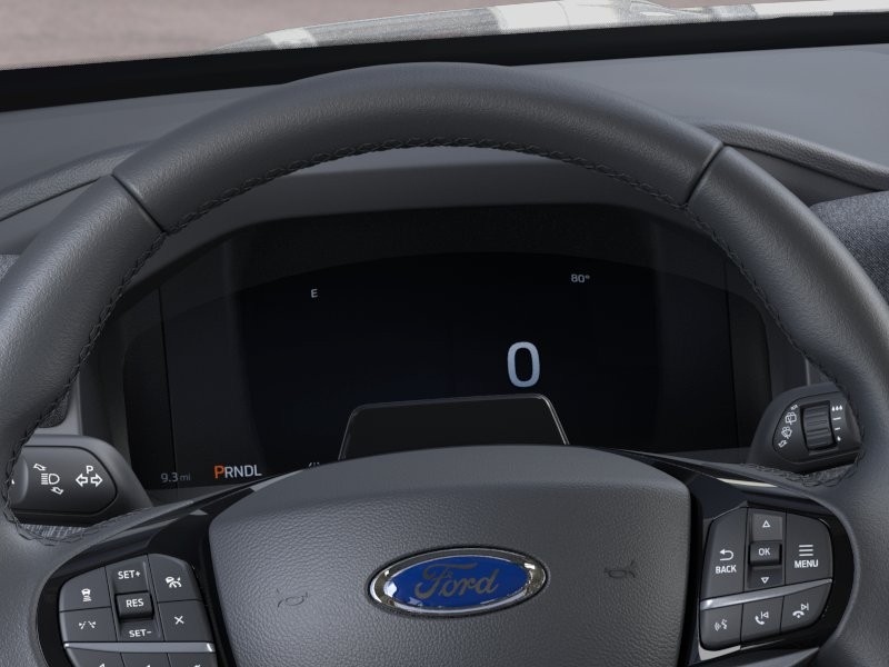 Ford Explorer Vehicle Full-screen Gallery Image 15