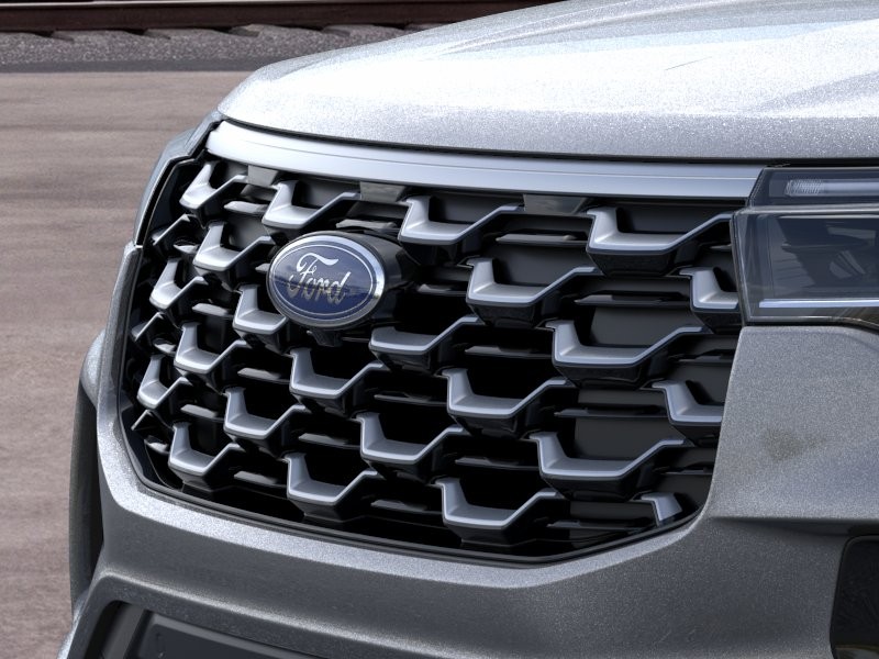 Ford Explorer Vehicle Full-screen Gallery Image 19
