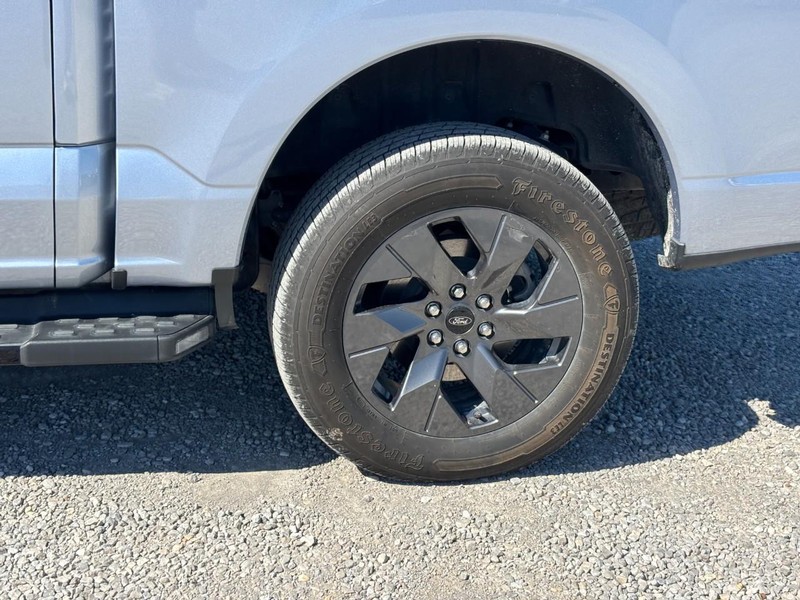 Ford F-150 Lightning Vehicle Image 12