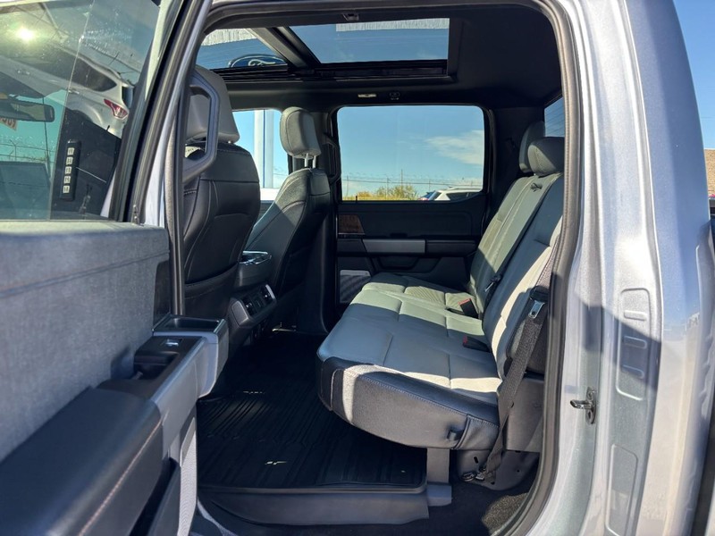 Ford F-150 Lightning Vehicle Image 13