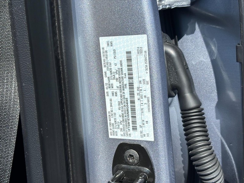 Ford F-150 Lightning Vehicle Image 24